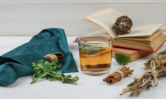 Herbal tea, a simple solution for a stomach with indigestion. Photo: Thuy Duong