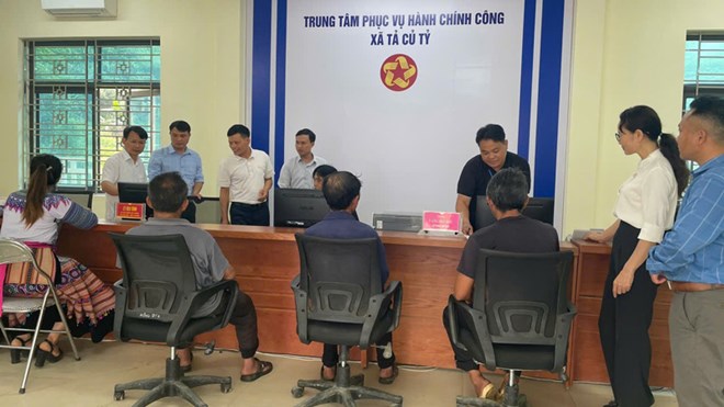 Không khí ngày đầu vận thử nghiệm các xã mới ở vùng cao Lào Cai