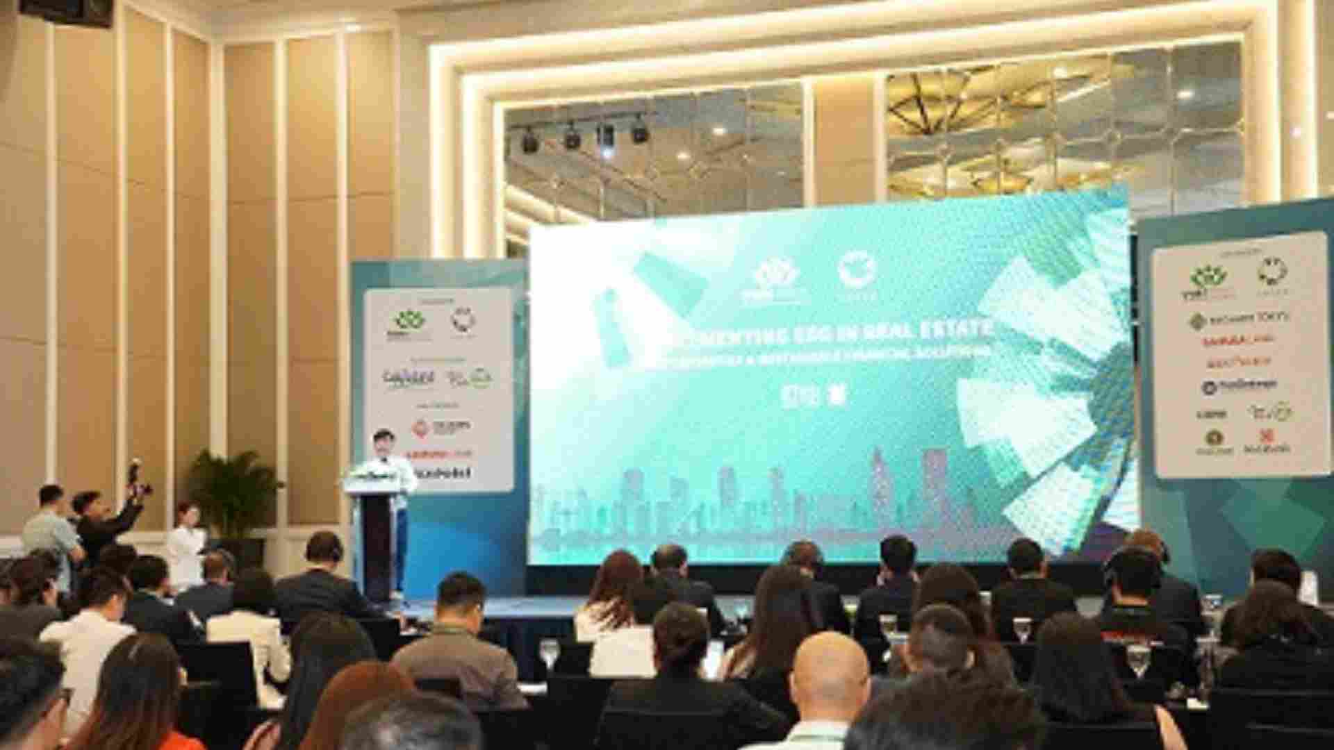 En el seminario, los expertos dijeron que si hay ESG, Vietnam atraera $ 735 mil millones de empresas privadas. Foto: Xuyen Dong