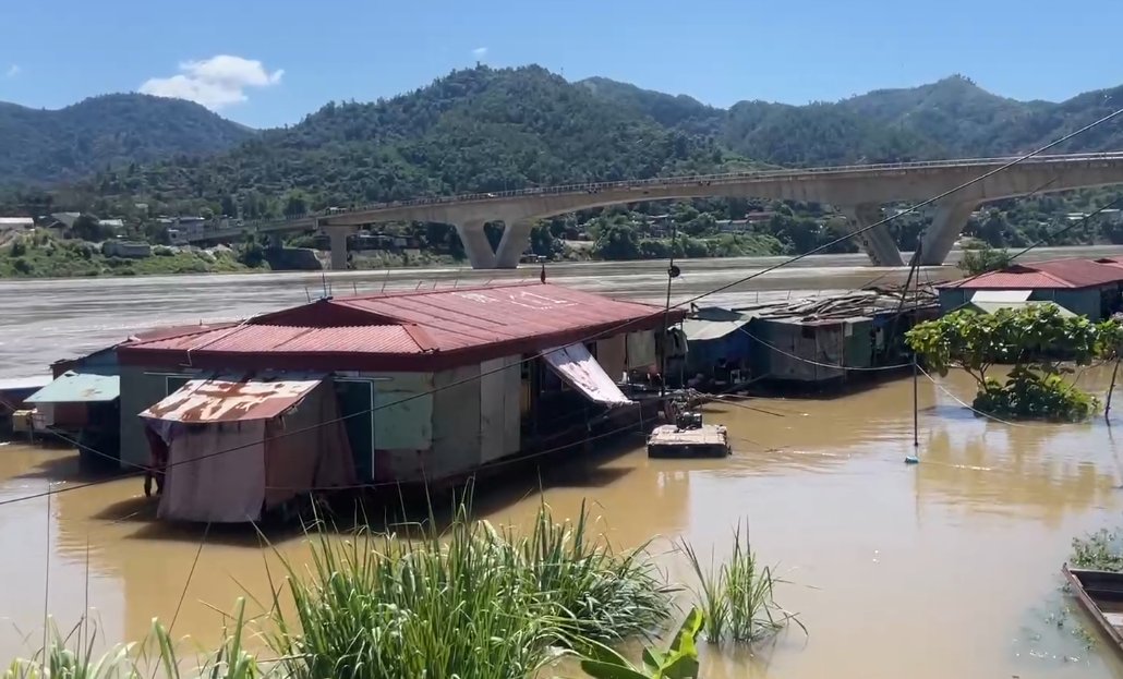 Hon 70 ho dan lang van chai (phuong Thinh Lang, TP Hoa Binh bi anh huong nang ne boi dot xa lu cua thuy dien Hoa Binh vao thang 8.2024. Anh: Khanh Linh