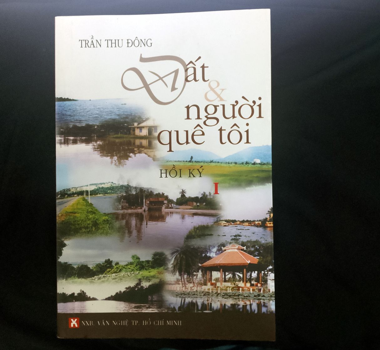 Hoi ky “Dat va nguoi que toi” cua ong Tran Thu Dong, nguyen phong vien bao Chien Thang. Anh: Luc Tung