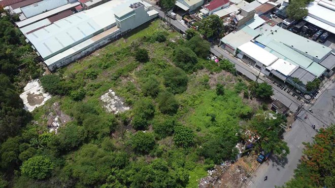 El Comite Popular de la Ciudad de Bien Hoa establecio un expediente para proponer la politica de invertir en la construccion de viviendas sociales en un area de aproximadamente 0.74 ha en Tan Hiep Ward. Foto del documento: HAC