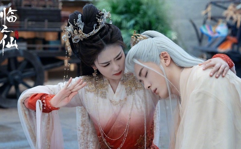 Bai Lu and Tang Thuan Hy in the movie Lam Giang Tien. Photo: Film producer