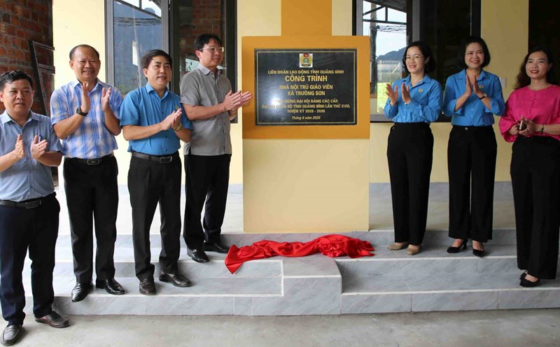 1.2 billion VND boarding house for teachers in mountainous areas in Quang Binh. Photo: Cong Sang