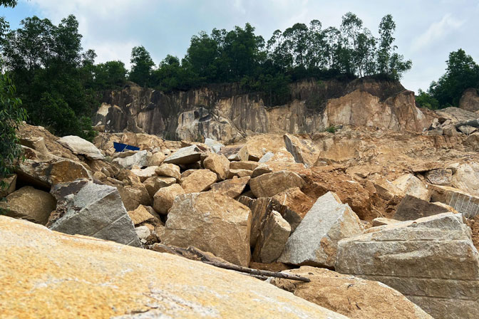The scene of devastation in an area of Hon Cha mountain being crushed by stone bandits. Photo: PV Group