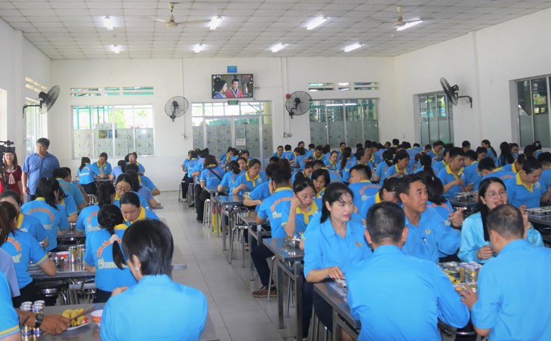 The Union Meal deployed by the Trade Unions in Khanh Hoa on the occasion of Workers' Month 2025 left many impressions. Photo: Phuong Linh
