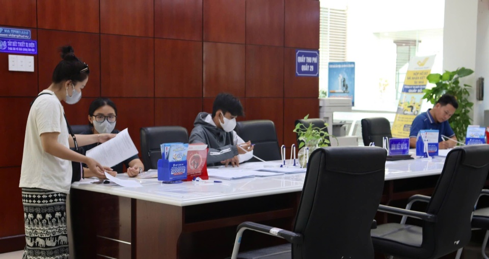 Approving the plan to implement 1,588 administrative procedures regardless of administrative boundaries within the provincial level in Long An province. Photo: Long An Portal