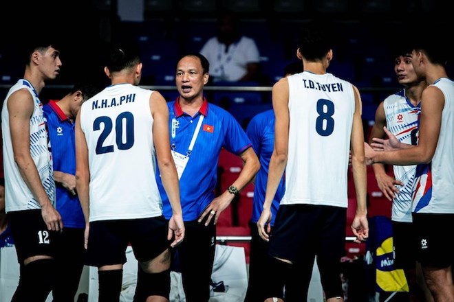 Reclutar voleibol masculino de Vietnam contra Nueva Zelanda en el partido AVC Nations Cup 2025. Foto: VFV