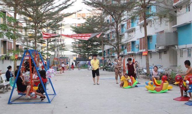 Muchas familias envian a sus hijos a sus abuelos cada verano. Foto: Dinh Trong