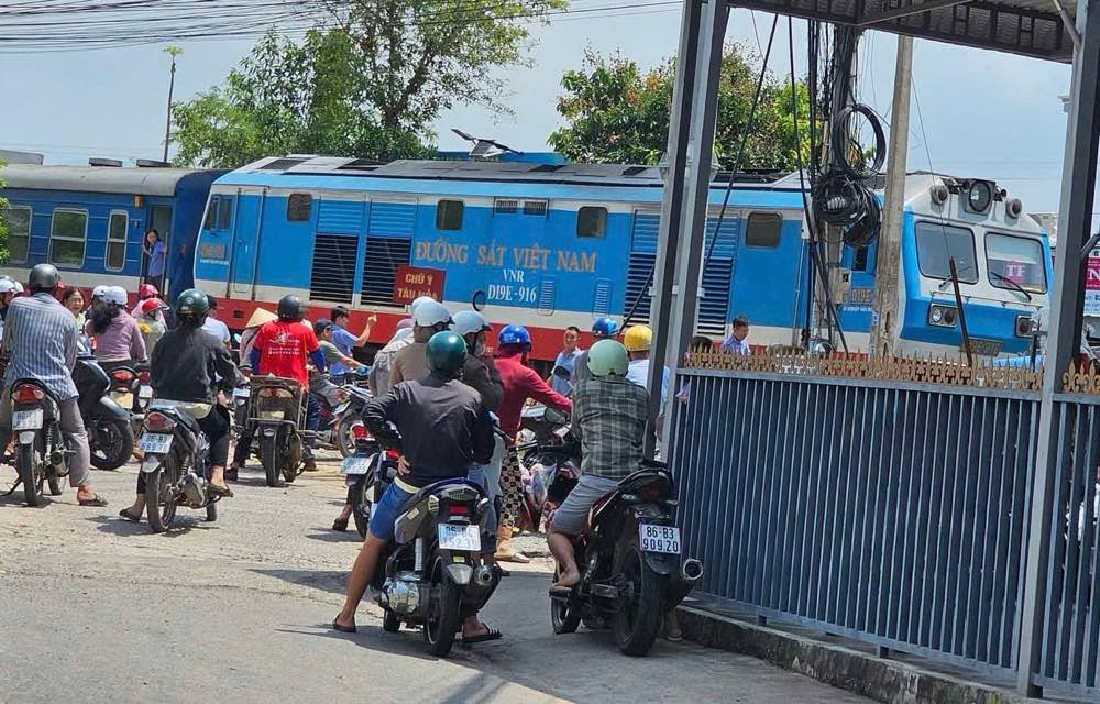 Tau hoa dung lai hien truong sau va cham. Anh: NDCC