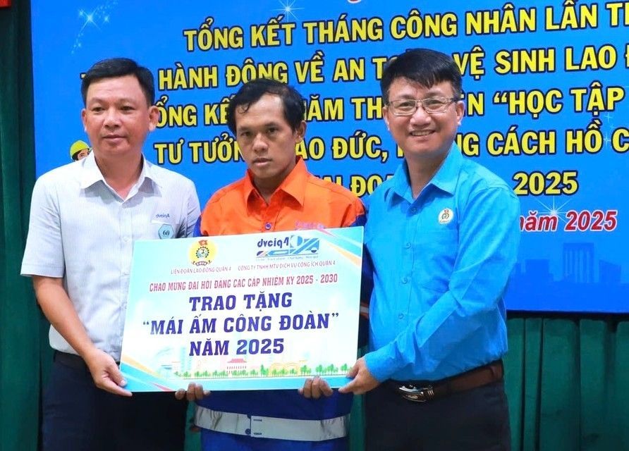 Lideres de la Confederacion Laboral del Distrito 4 y la Compañia de Servicios Publicos del Distrito 4 Limited Unditions con sindicatos o sindicados a trabajadores desfavorecidos en vivienda. Foto: Indonesia