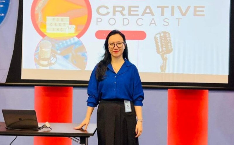 Dr. Nguyen Nga Huyen believes that dependence on AI tools will easily make students lose the ability to reason independently. Photo: Character provided