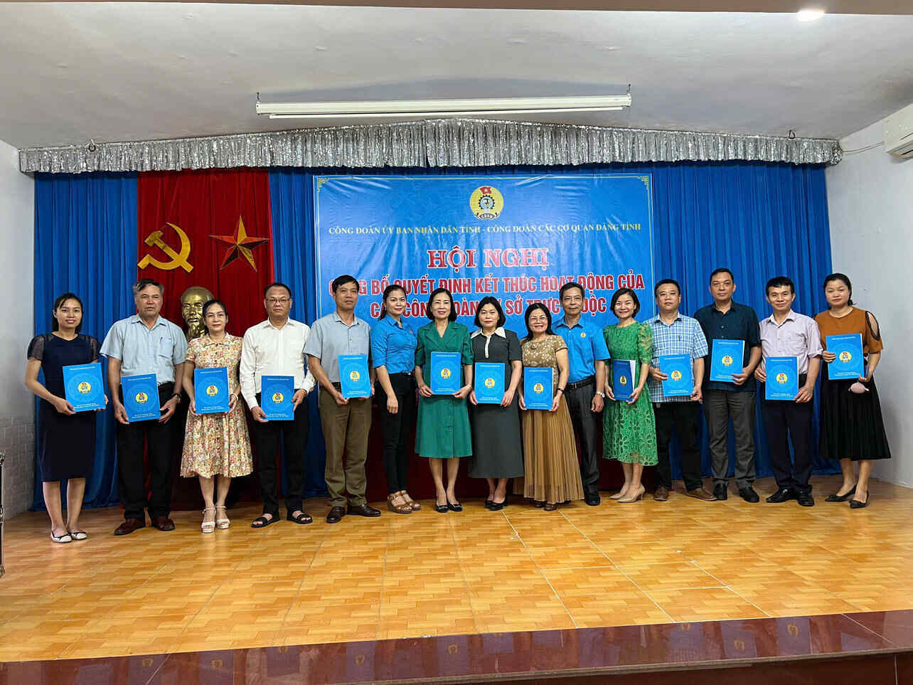 Hai Duong reorganiza el sindicato de base de manera efectiva y practica. Foto: Mai Huong