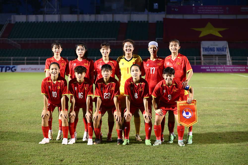 Toi 18.6, tren san van dong Thong Nhat (TPHCM), U19 nu Viet Nam doi dau U19 nu Thai Lan trong tran chung ket U19 nu Dong Nam A 2025. Voi loi the san nha, doi bong cua huan luyen vien Okiyama Masahiko duoc ki vong se pha dop 3 lan ve nhi lien tiep de len ngoi vo dich.