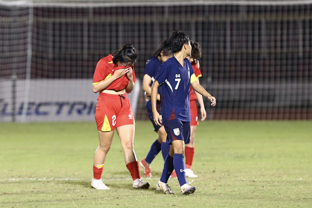 Cac cau thu U19 nu Viet Nam khong giau duoc noi buon du da co gang het suc.