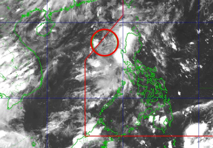 Updated location of the low pressure in the East Sea. Photo: PAGASA
