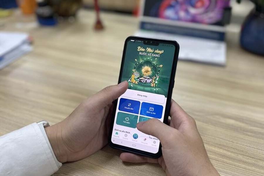 Tips for keeping your smartphone's touchscreen durable. Photo: Duc Manh