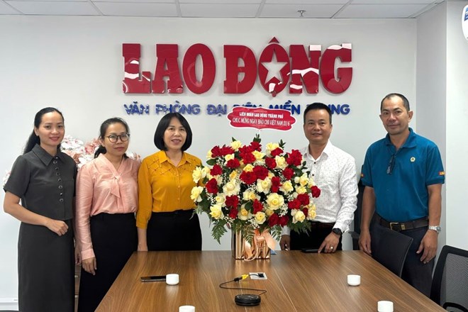 Báo Lao Động cùng Công đoàn Đà Nẵng sát cánh vì người lao động