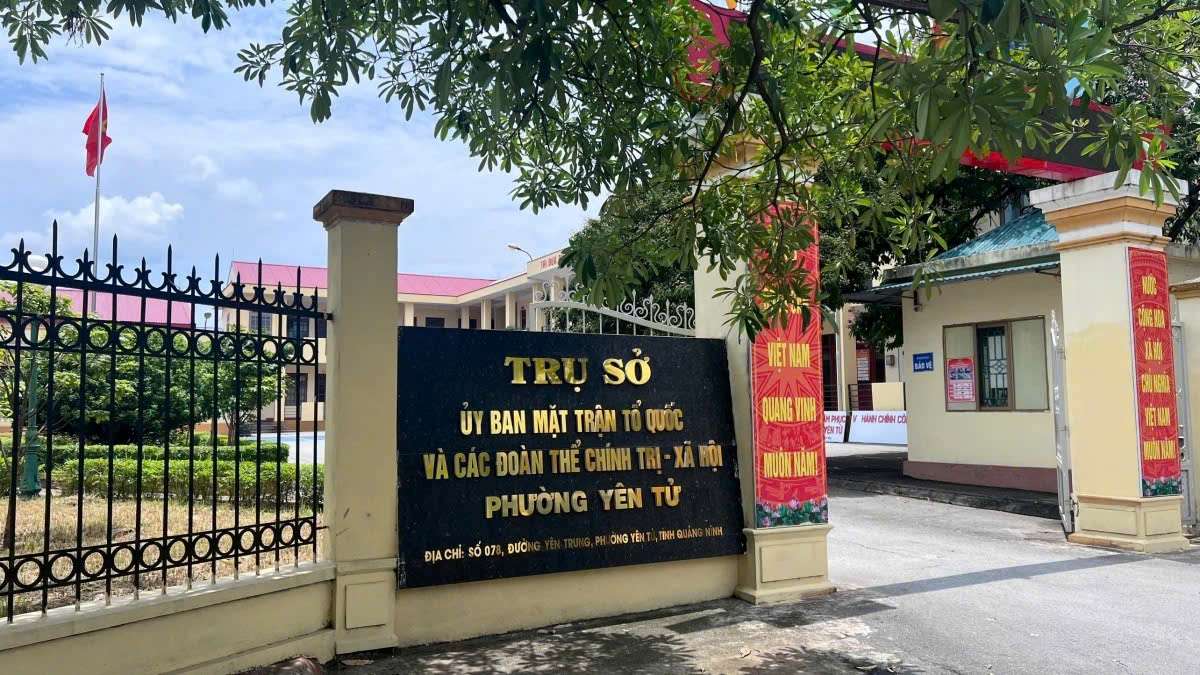 Tru so lam viec cua UB MTTQ va cac doan the chinh tri-xa hoi phuong Yen Tu, tinh Quang Ninh. Anh: Nguyen Hung