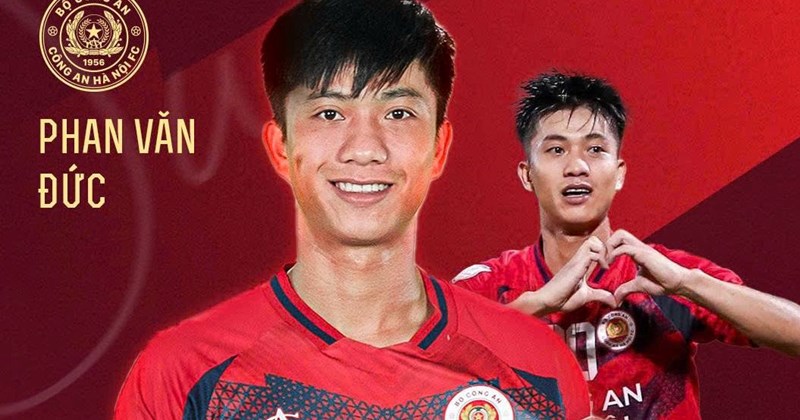 Tiền đạo Phan Văn Đức gia hạn với đội Công an Hà Nội thêm 3 năm