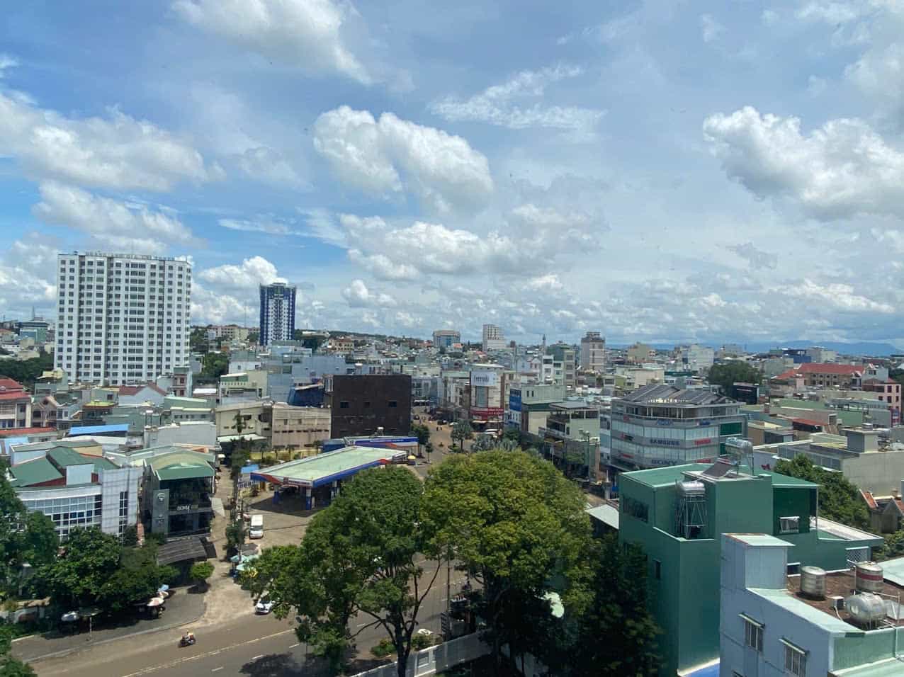 Phuong nam o vi tri trung tam, dong dan cu, do thi sam uat. Anh: Thanh Tuan