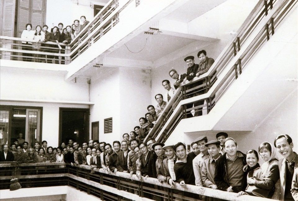 Tru so 51 Hang Bo (quan Hoan Kiem, Ha Noi) tung gan bo voi nhieu the he Bao Lao Dong. Anh: HOANG LUAT