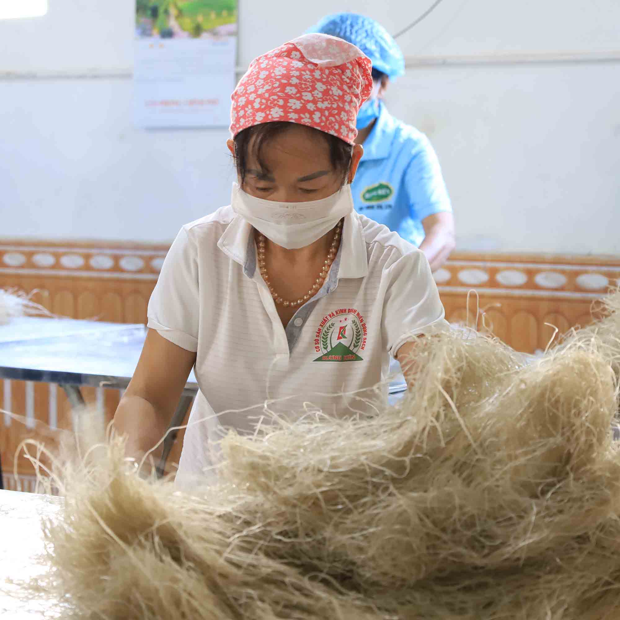 San xuat mien giup nguoi dan co thu nhap va gop phan phat trien van hoa lang nghe. Anh: Han Trang