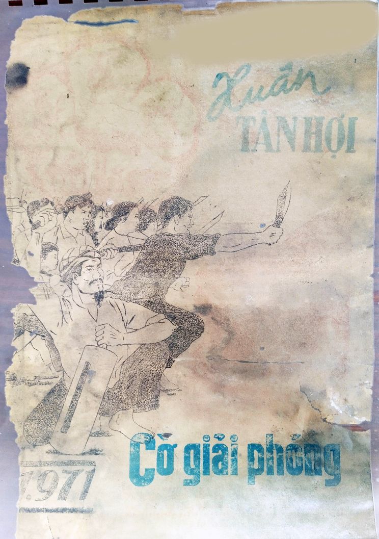 Phan con lai cua bia bao Co Giai Phong in nam 1971. Anh: Luc Tung