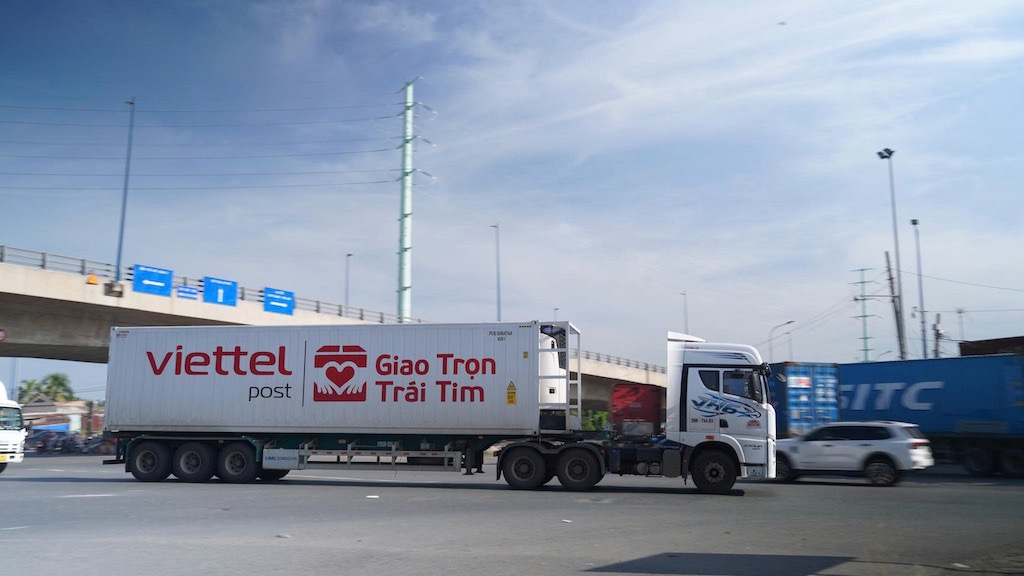 Viettel Post dau tu xay dung ha tang logistics quoc gia. Anh: Viettel