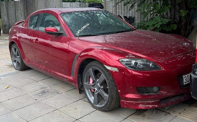 Orange Rx 8 Rare orange-red Mazda RX-8 suddenly appears in Vietnam