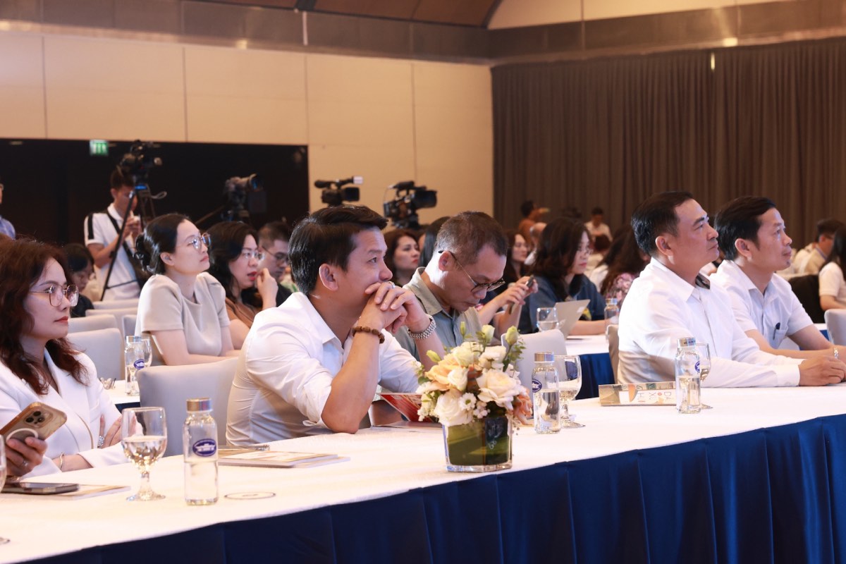 Cac dai bieu tai tham du tai chuong trinh. Anh: Hai Nguyen