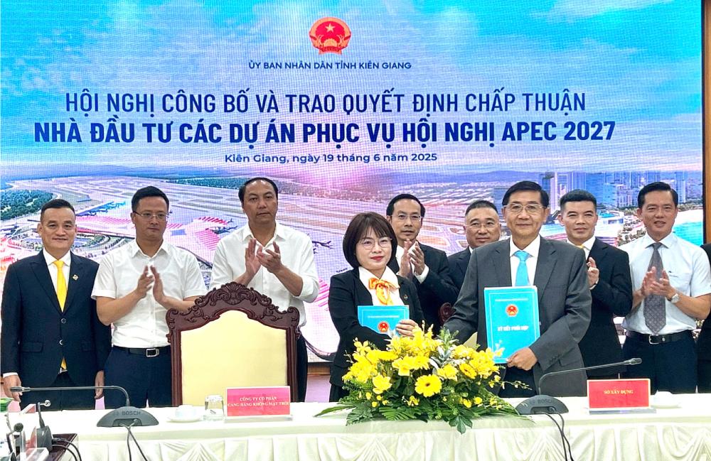 Day cung la cu hich chien luoc giup Phu Quoc dot pha ve ha tang xa hoi, ha tang du lich – nghi duong. Anh: Xuan Nhi