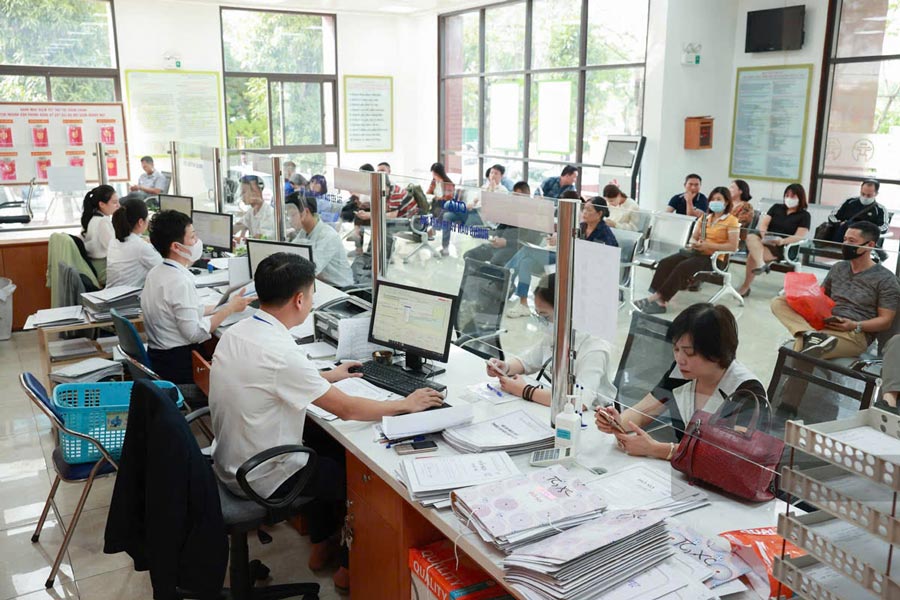 KPI is expected to be a useful tool to effectively evaluate and manage cadres, civil servants, public employees, and workers. Photo: Hai Nguyen