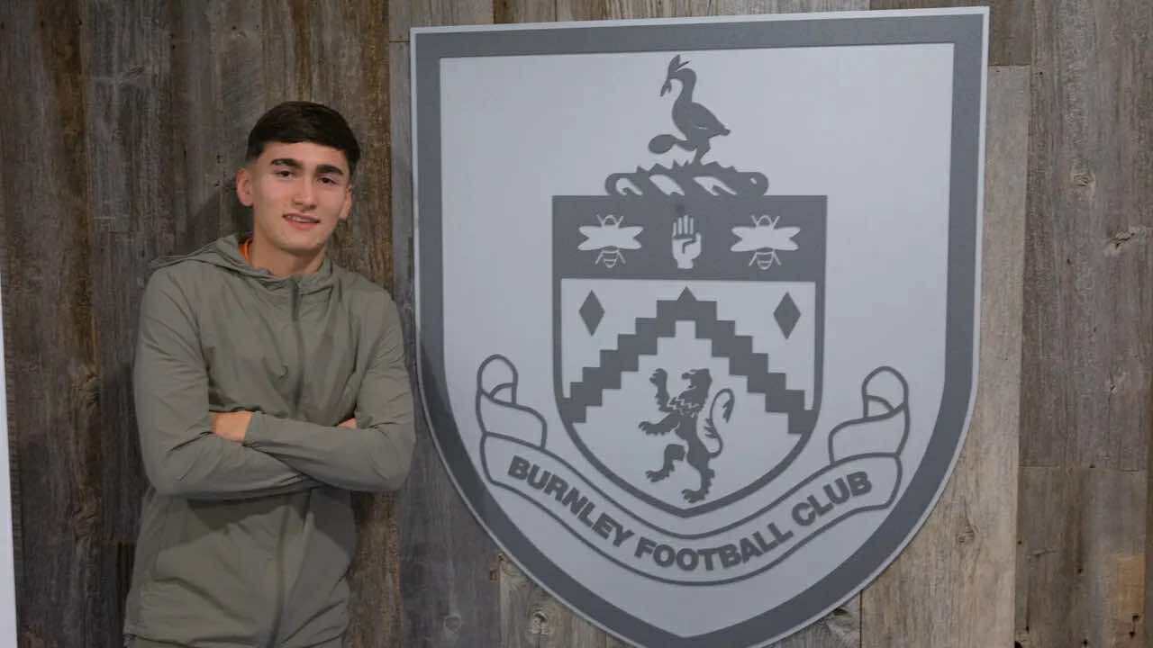 Brandon Ly is preparing to join the Hanoi Police Club. Photo: U21 Burnley