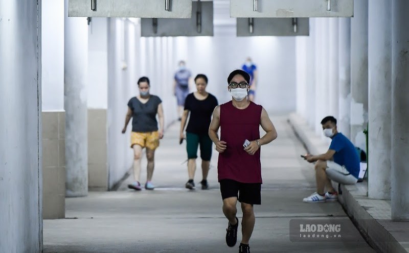 The health benefits of walking, jogging, and cycling are not the same. Photo: Tung Giang