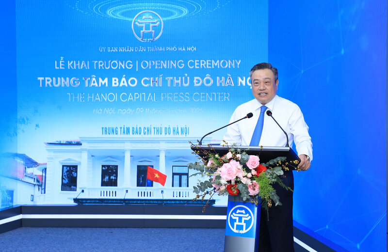 Chairman of Hanoi People's Committee Tran Sy Thanh spoke about the importance of Hanoi Capital Press Center in the era of big data and digital connectivity. Photo: Pham Linh
