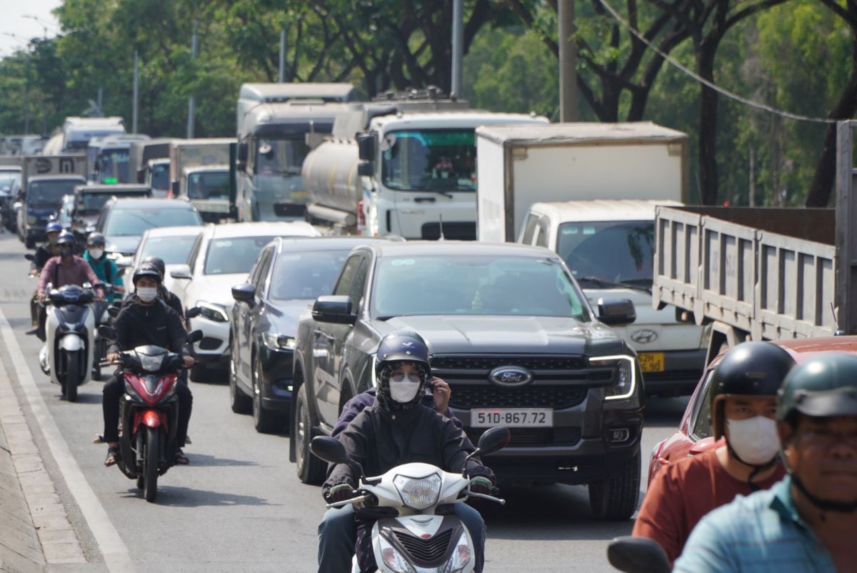 Hot weather in the South. Photo: Nguyen Chan