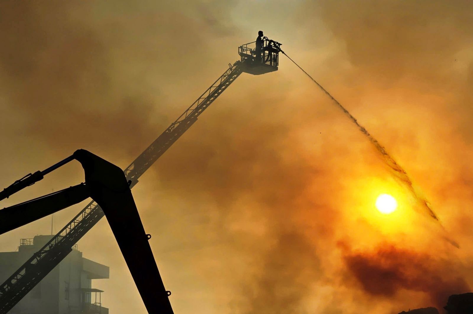 Firefighting forces. Photo: CanB