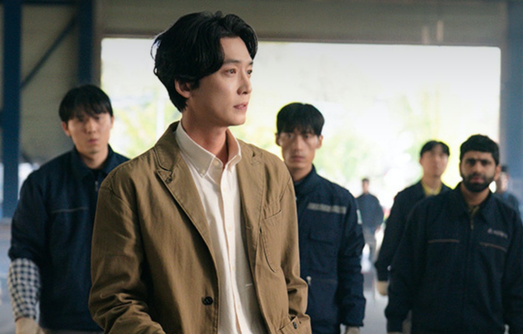 Jung Kyung Ho en la creacion de un abogado laboral. Foto: Fabricante/Vieon