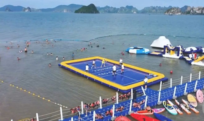 Sân pickleball nổi đầu tiên trên biển ở Quảng Ninh