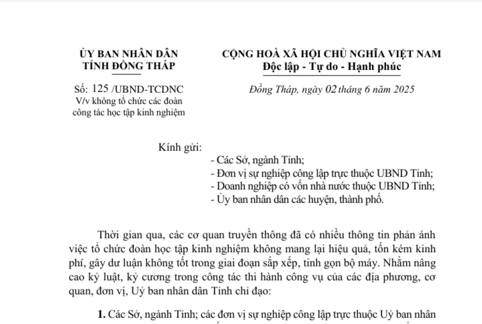 Một phần công văn UBND tỉnh Đồng Tháp yêu cầu không tổ chức đoàn đi học tập kinh nghiệm trước khi hoàn thành việc sắp xếp, tinh gọn bộ máy theo quy định. Ảnh: Lâm Điền