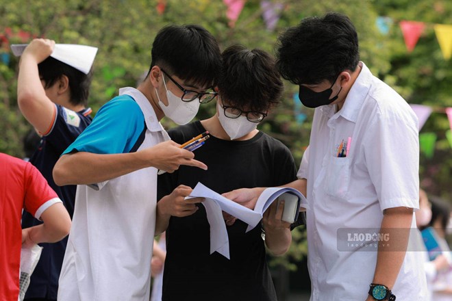 24h Education: Things that candidates should note during the peak period of the 10th grade entrance exam. Photo: Hai Nguyen
