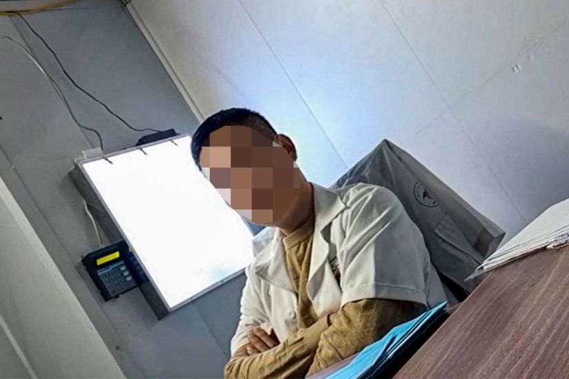 Nguoi tu xung la bac si cua Phuc Lam Bao Duong dang tu van cho PV. Anh: Nhom PV