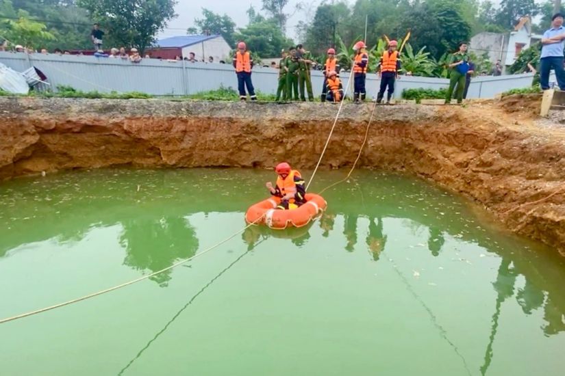 "Pit de muerte" en Bac Kan, haciendo que una persona desaparezca. Foto: Quang Huy