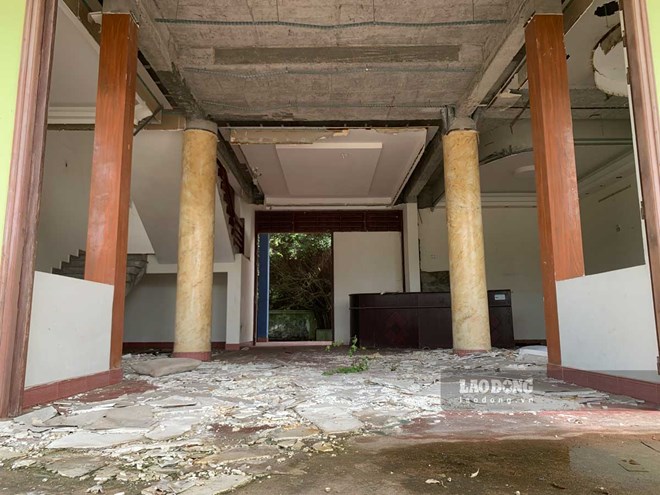 Loạt khách sạn bỏ hoang nhếch nhác tại khu du lịch ở Nam Định