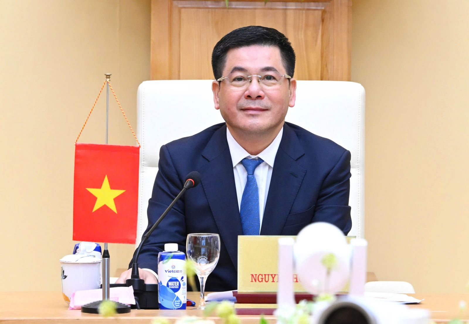 Minister of Industry and Trade Nguyen Hong Dien had a simultaneous meeting with US Secretary of Commerce Howard Lutnick and US Chief Trade Representative Jamieson Greer online. Photo: Ministry of Industry and Trade
