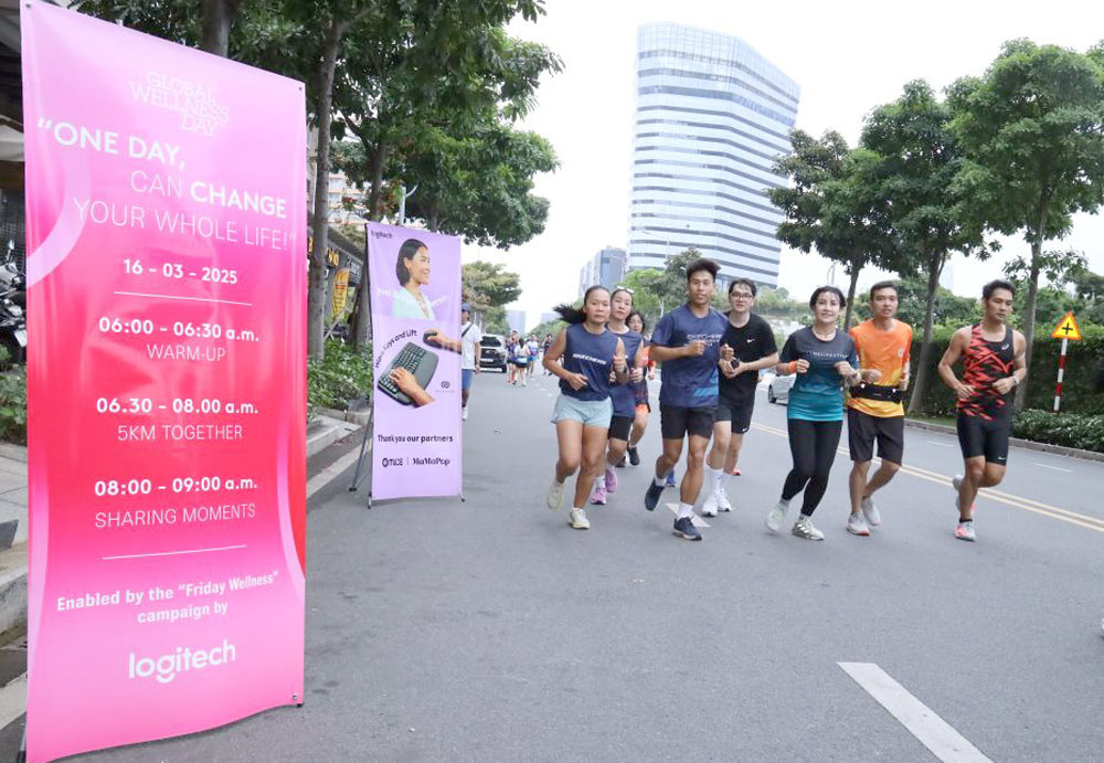 The "running with mother" activity is organized by Logitech Vietnam. Photo: Provided by the enterprise