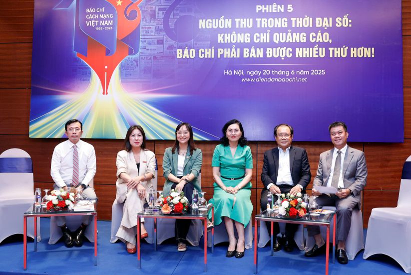 Discussion session No. 5 with the theme: Revenue in the digital age: Not only advertising, the press must sell more things. Photo: Hai Nguyen