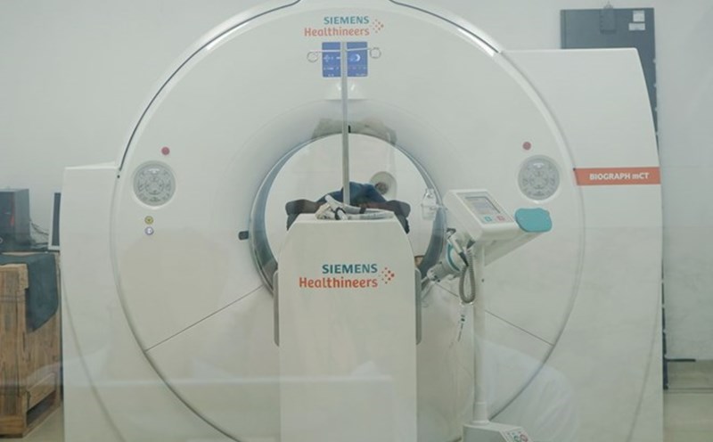 Patients have PET/CT scans for diagnosis and treatment monitoring of cancer at Cho Ray Hospital, Ho Chi Minh City. Photo: Thanh Chan