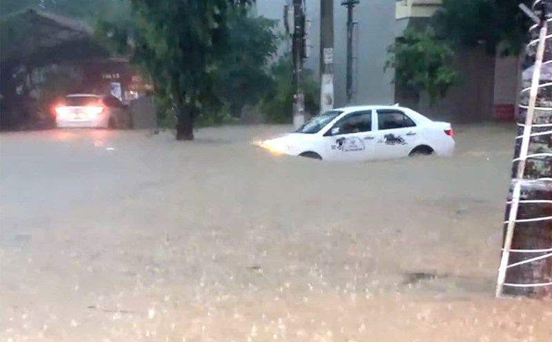 Roads in Lang Son were flooded due to heavy rain on June 2. Photo: Provided by the people